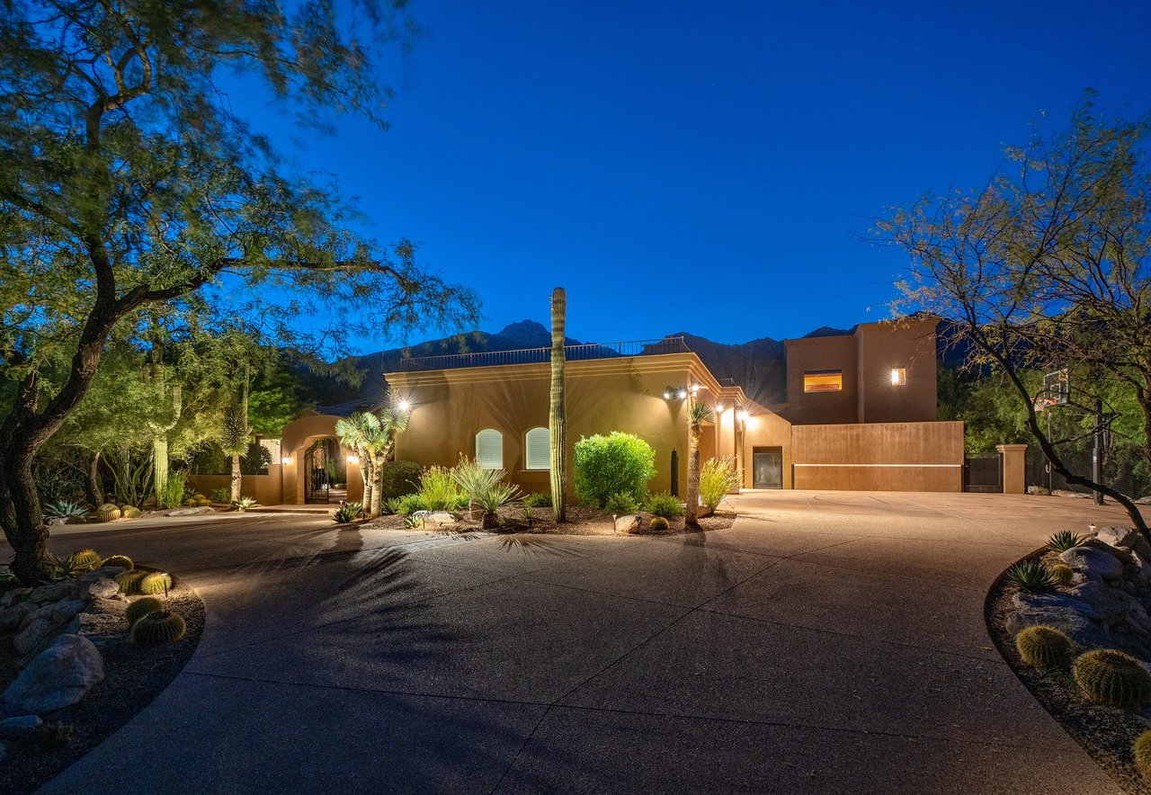 Incomparable Private Estate Home 