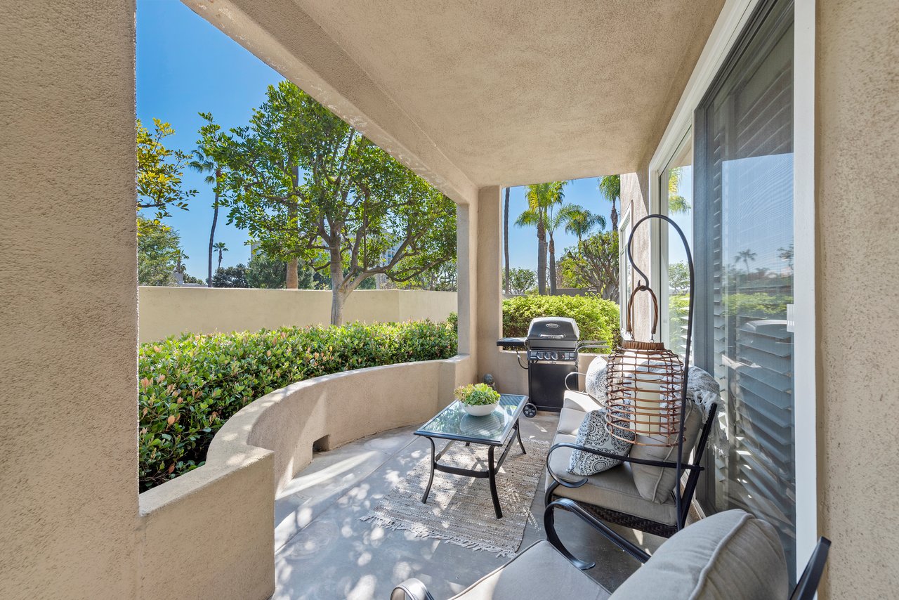 Walk To Work! Turn-Key Newport Beach Condo