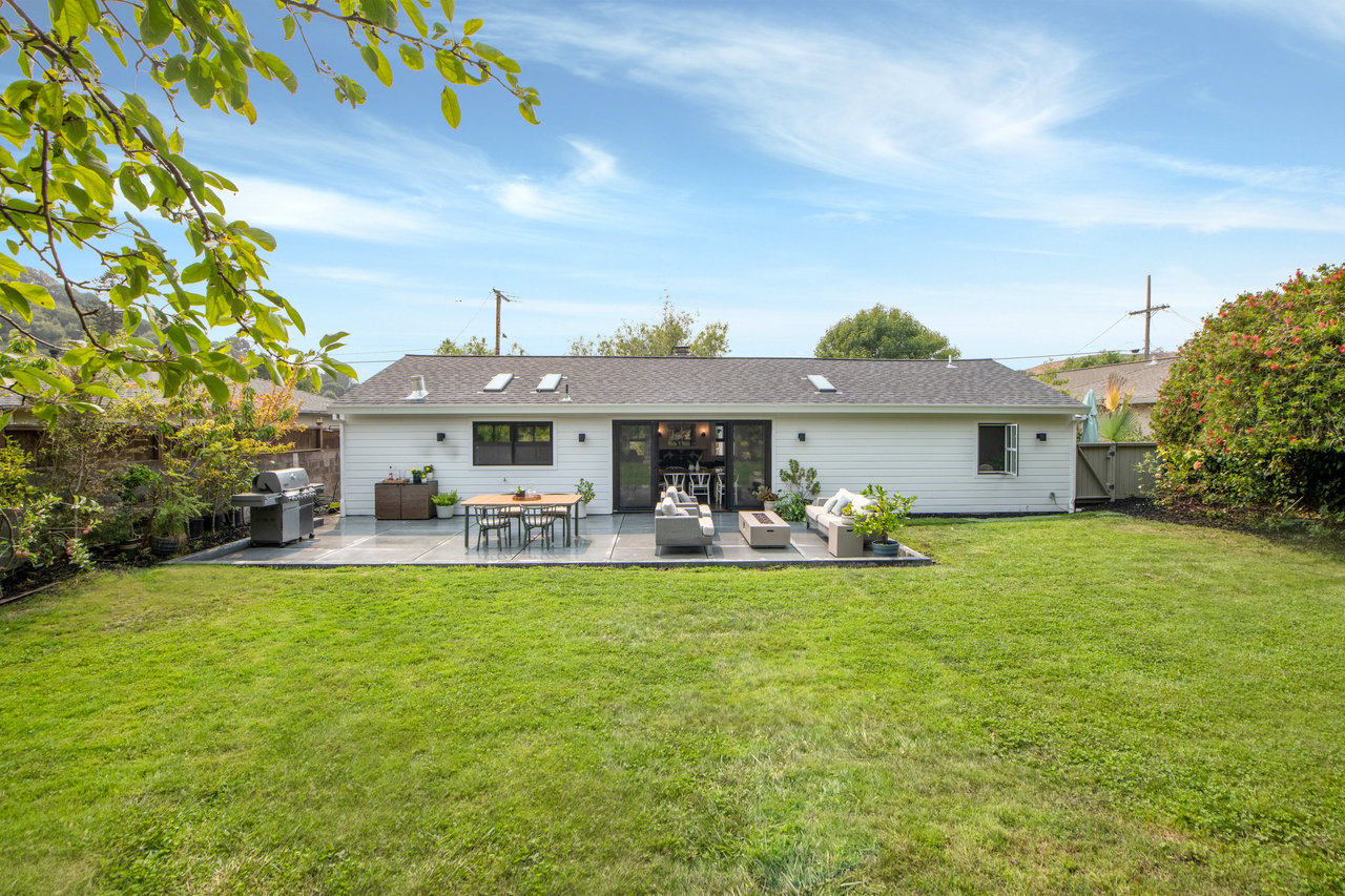 Renovated Modern Farmhouse 