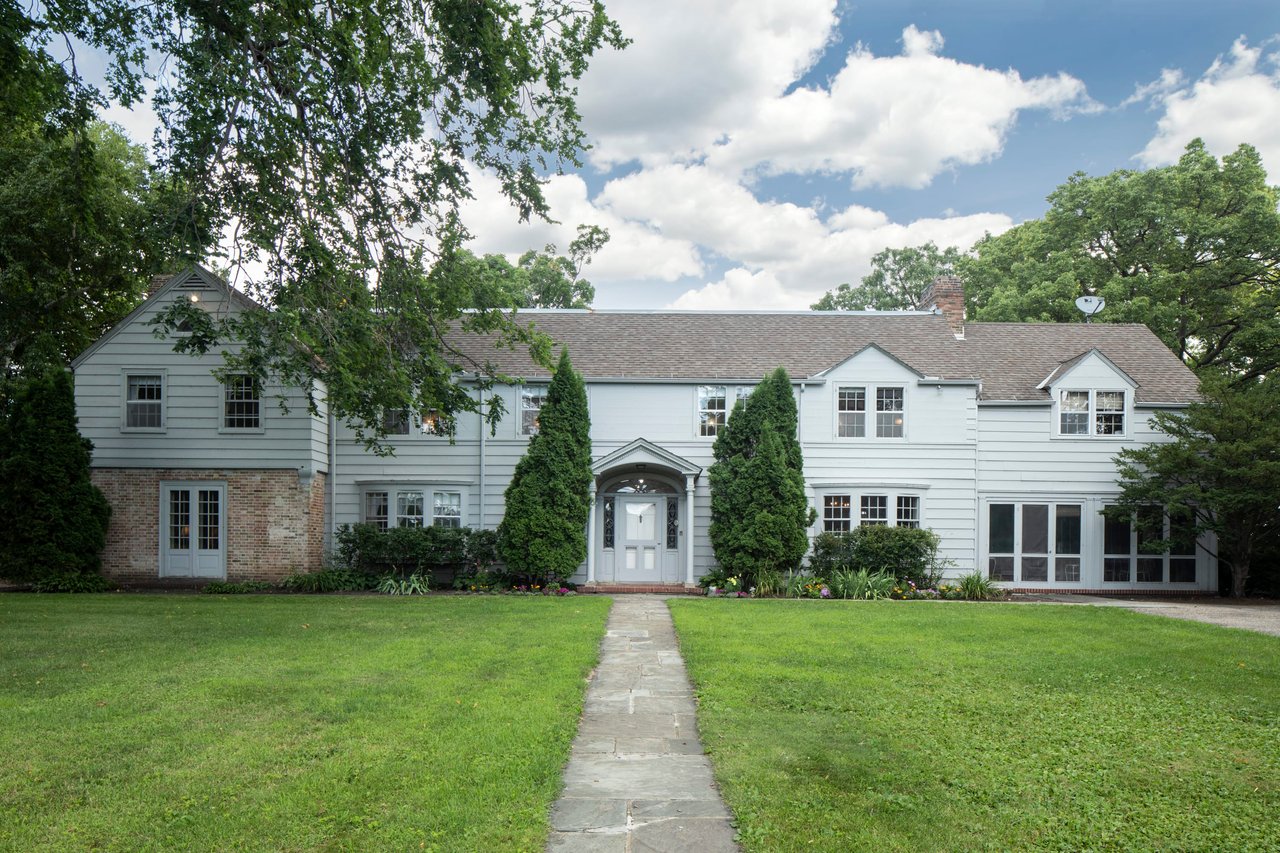 Unparalleled Offering in the Prime, Historic and Estate Area of Maplewoods