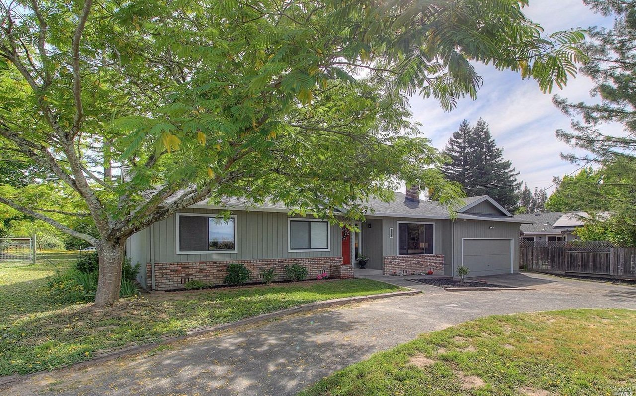 546 Gold Ridge Road