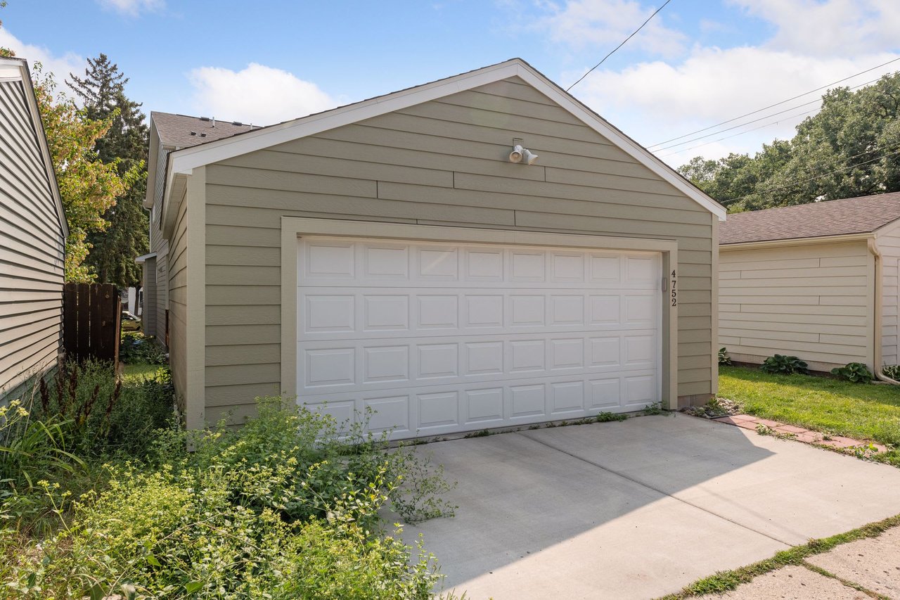 4752 5th Avenue S, Minneapolis