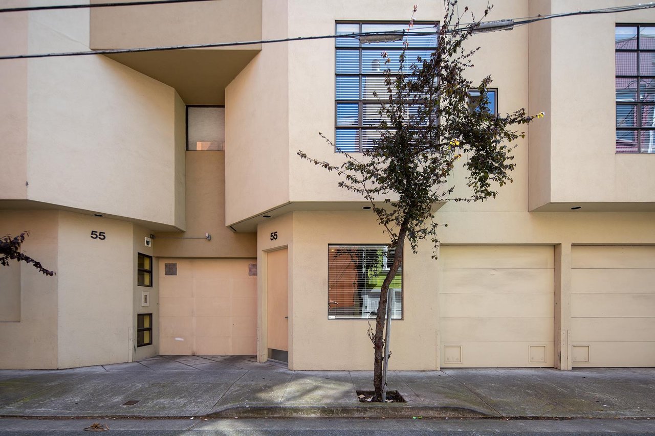 VANDEWATER STREET CONDOMINIUMS