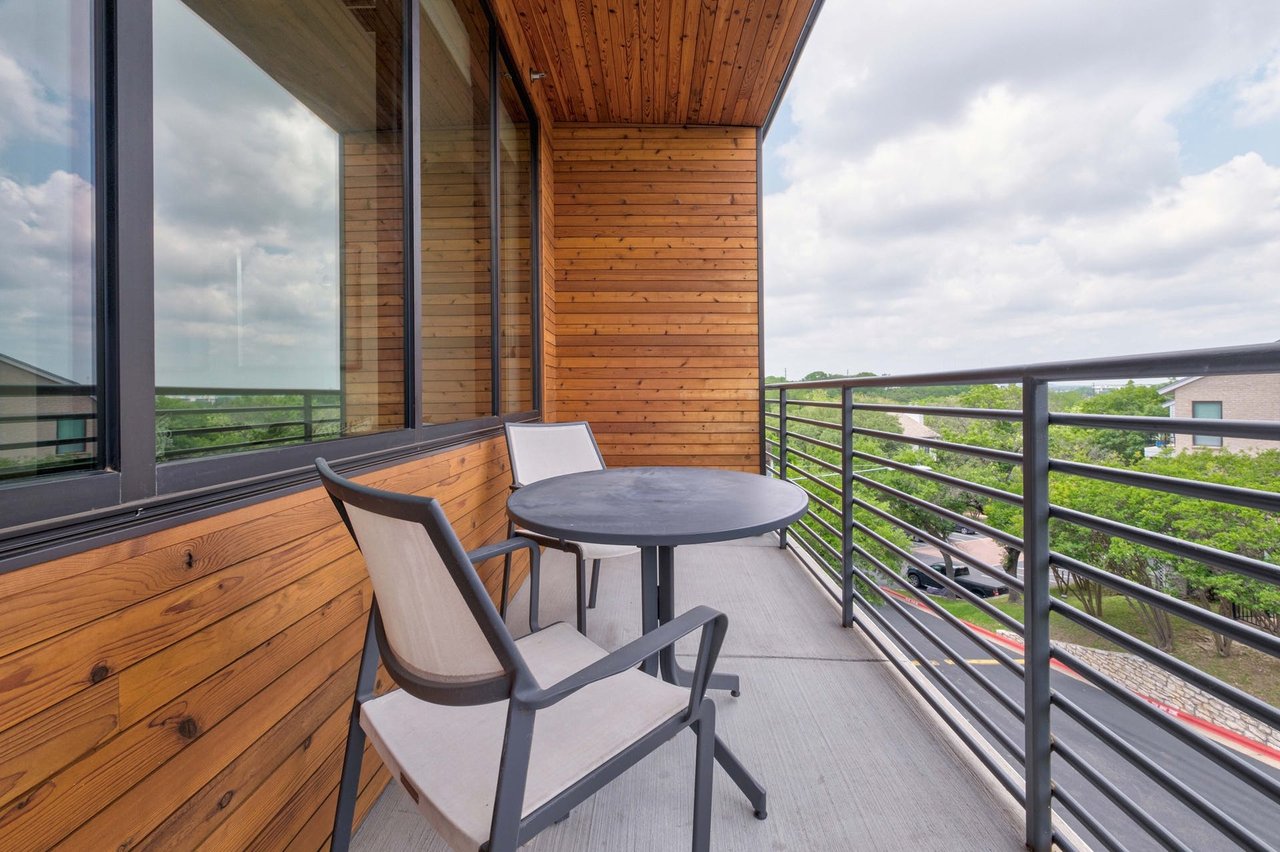 900 S 1st St #405, Austin, Texas 78704