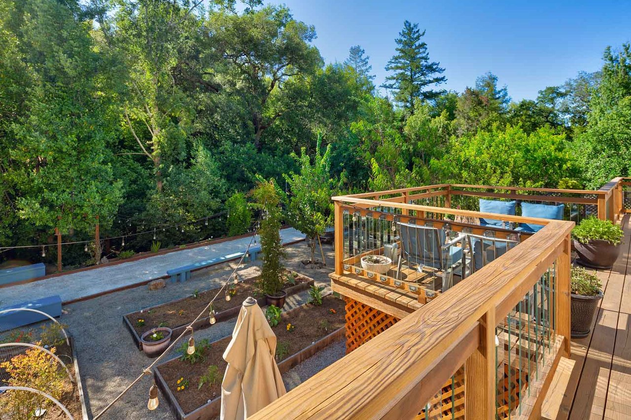 60 Oak Grove Avenue, Woodacre