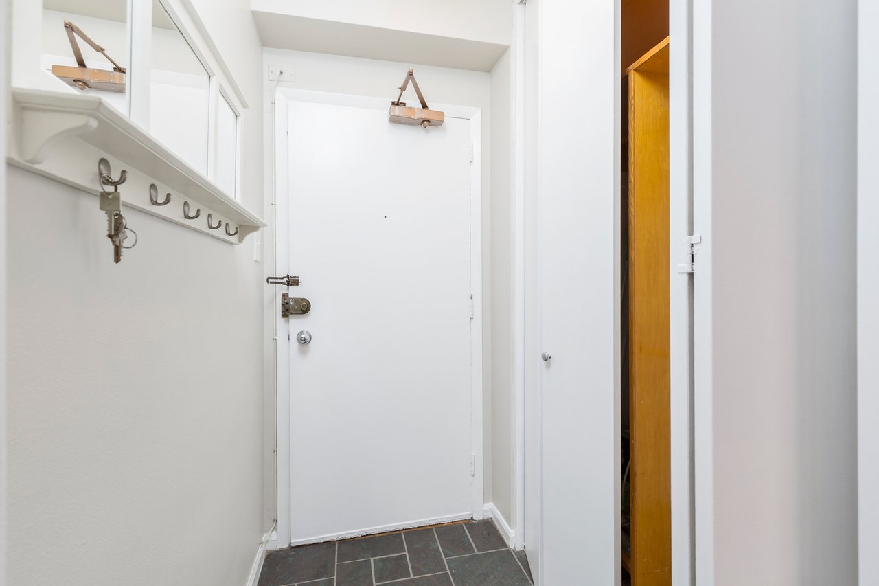 4880 N Marine Drive # 513