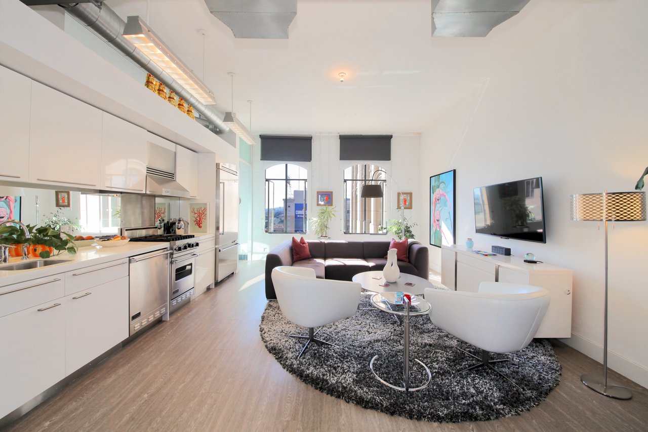 6253 Hollywood Boulevard, Unit 1105