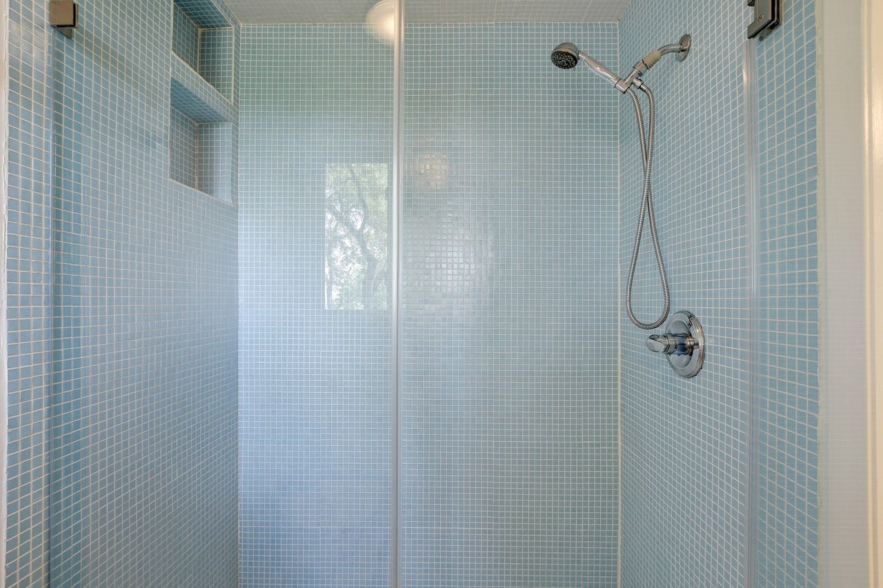 2305 Westworth Cir, Austin, Texas 78704