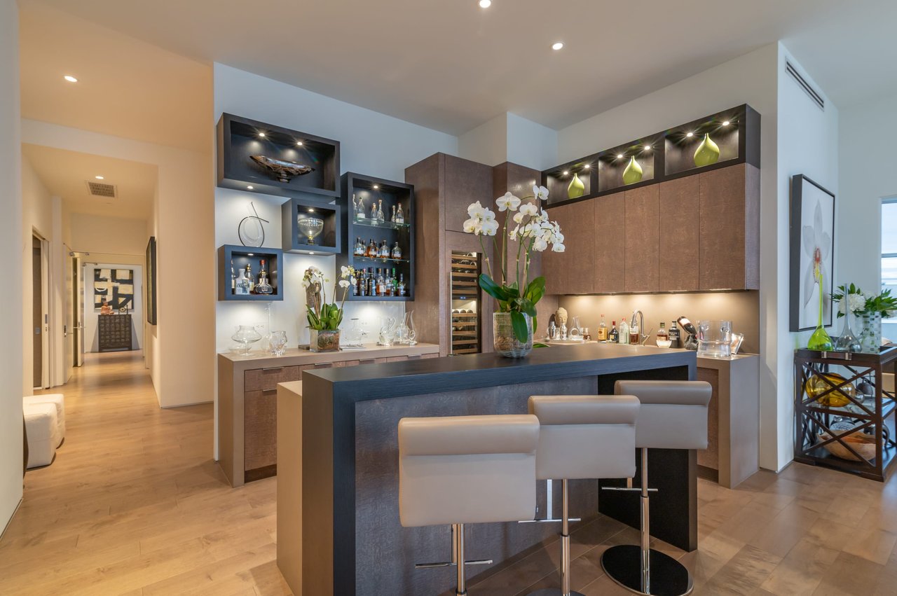 280 Golden Gate Point PH 2