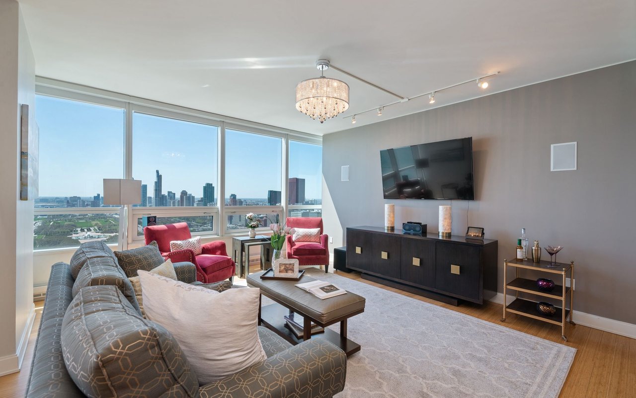 340 E Randolph St, #3403