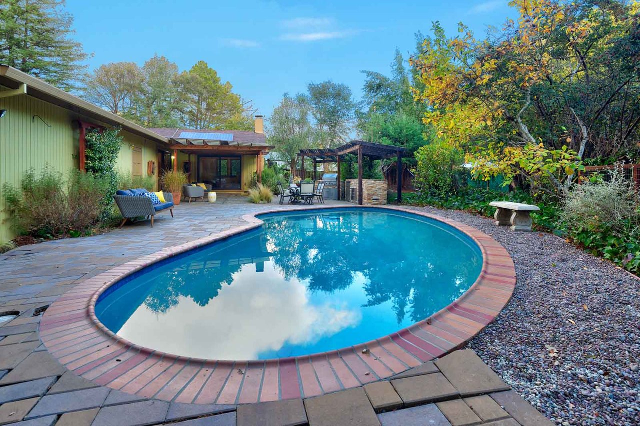 585 San Geronimo Valley Drive, San Geronimo