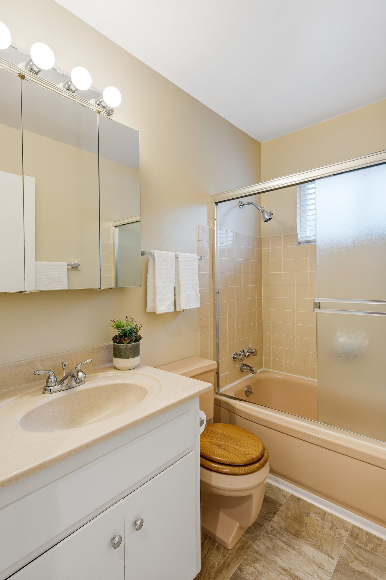 790 Tamarack Drive, San Rafael