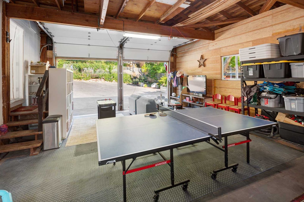 60 Oak Grove Avenue, Woodacre