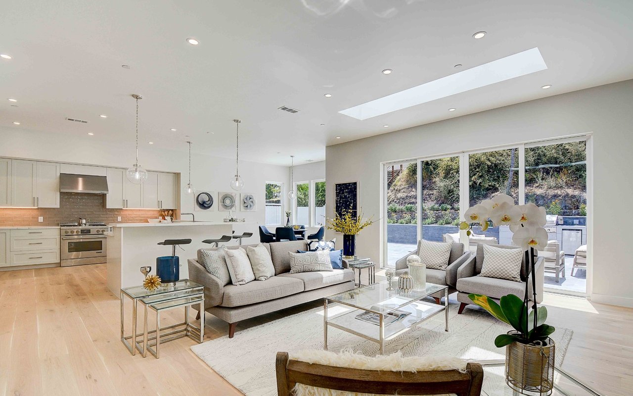 23 Mercury Ave
