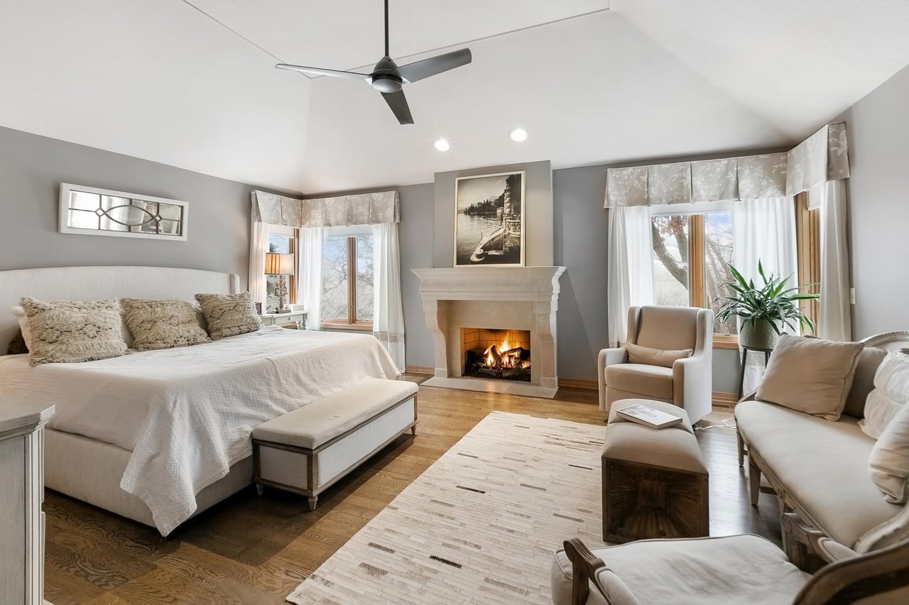 Beautifully Updated Eden Prairie Home on Quiet Cul-De-Sac!