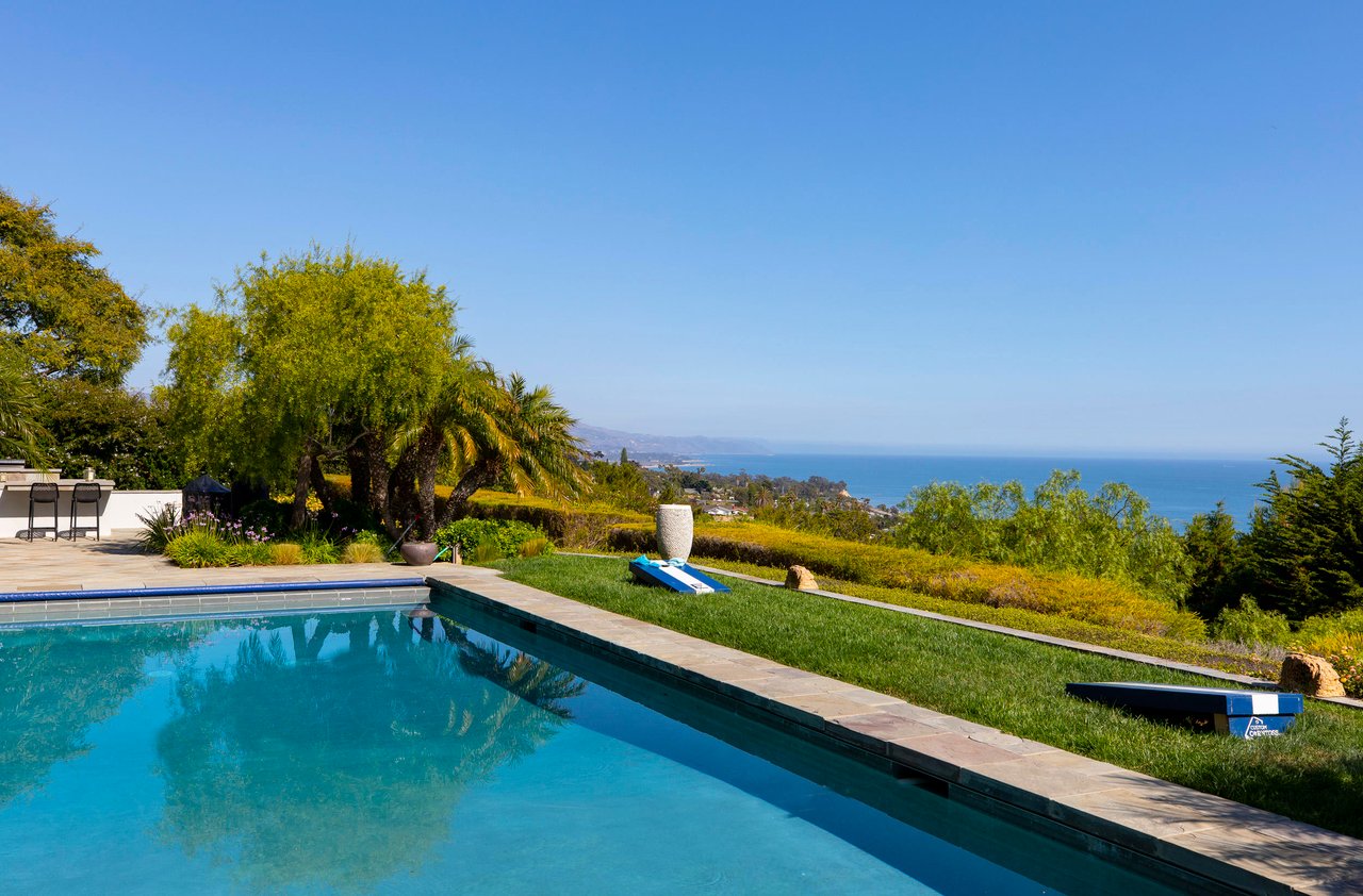 Sweeping Ocean Views - PENDING 