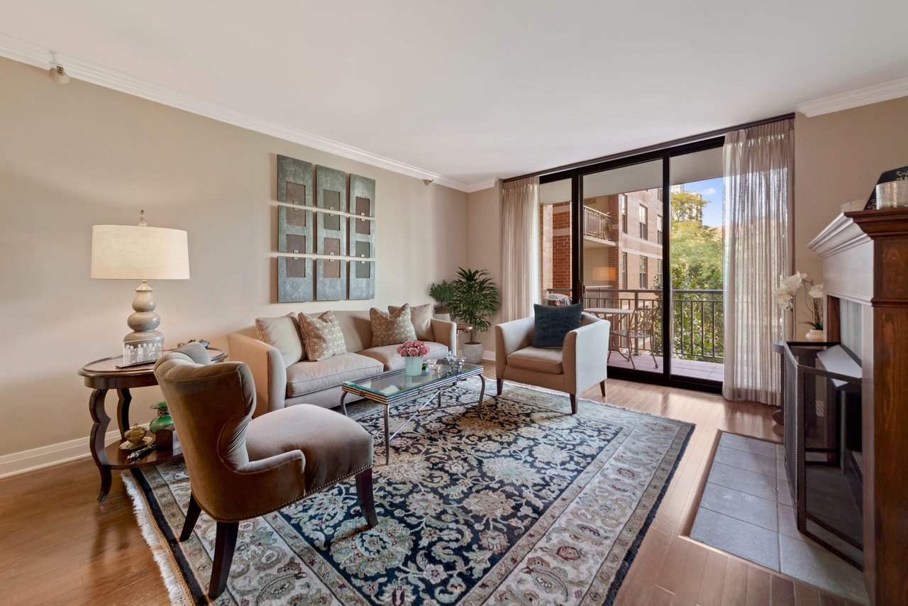 55 W Delaware Pl Unit 313