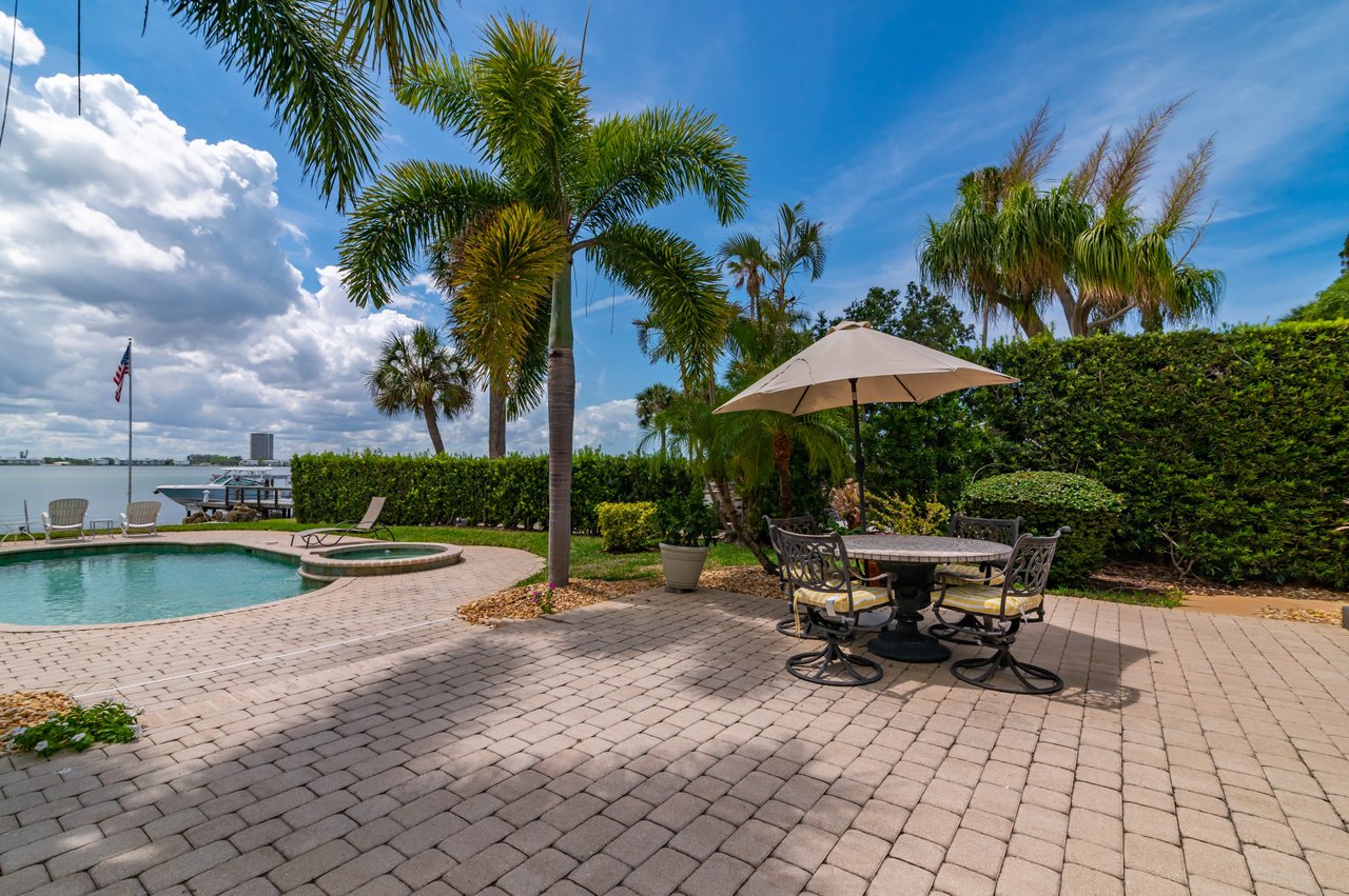 Prestigious Address in Lido Shores