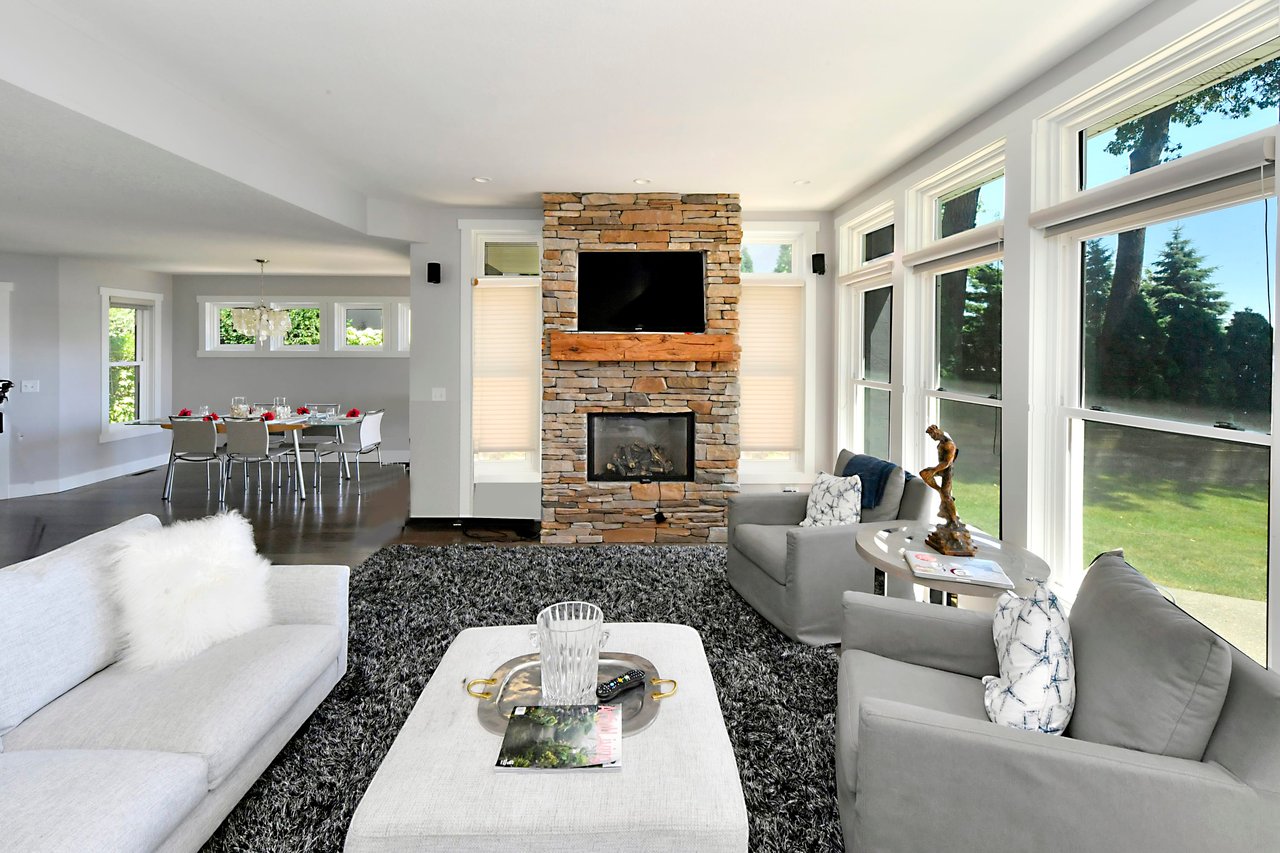5295 Edsall Road | Minnetrista