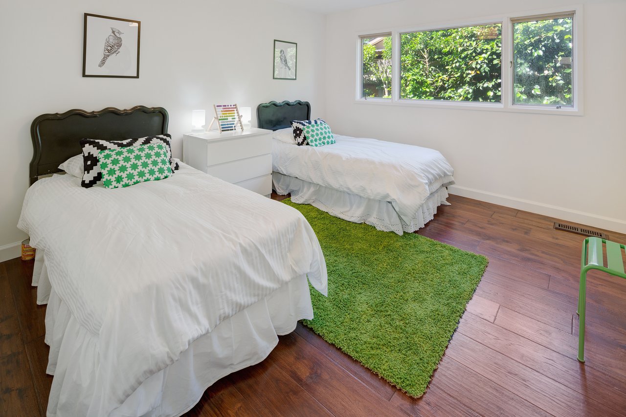 39 Dutch Valley Lane, San Anselmo