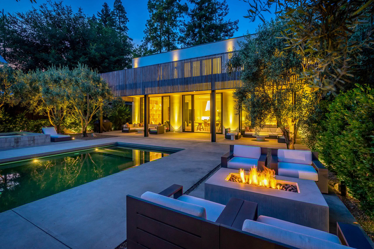 Modernist Oasis in St. Helena - SOLD
