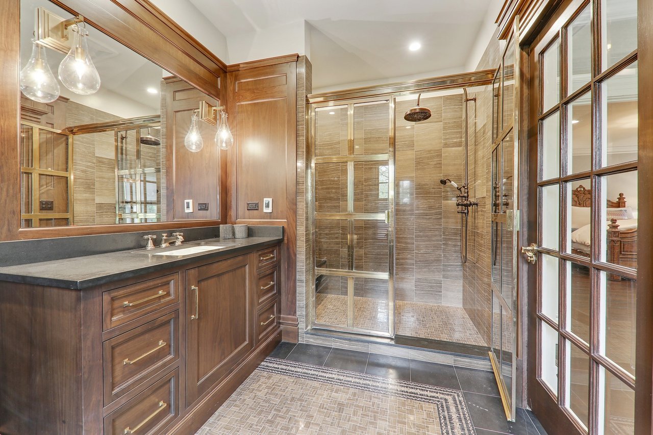 Experience Luxury Living Like Never Before
