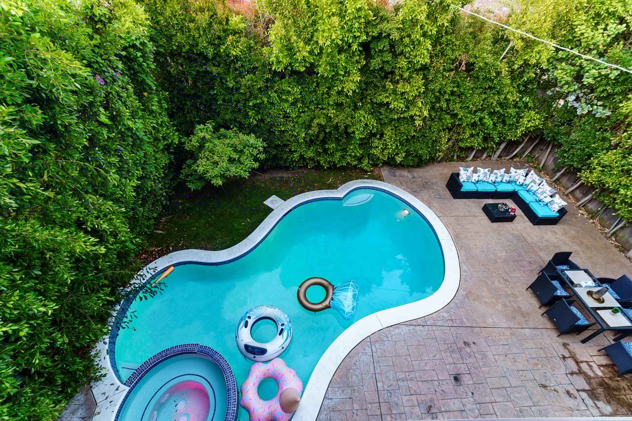 Valley Opulent