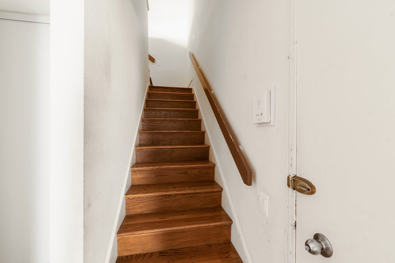 266-B Red Rock Way