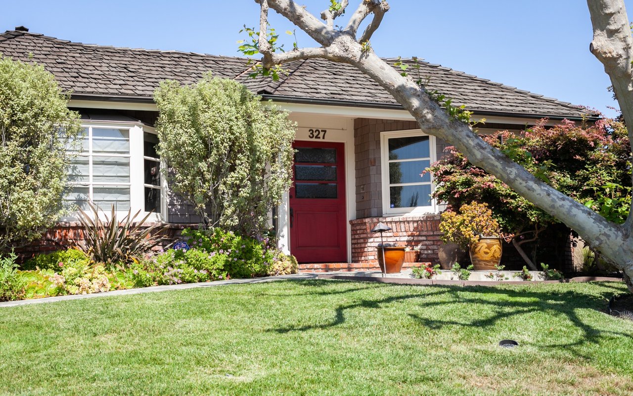 327 Driftwood Rd