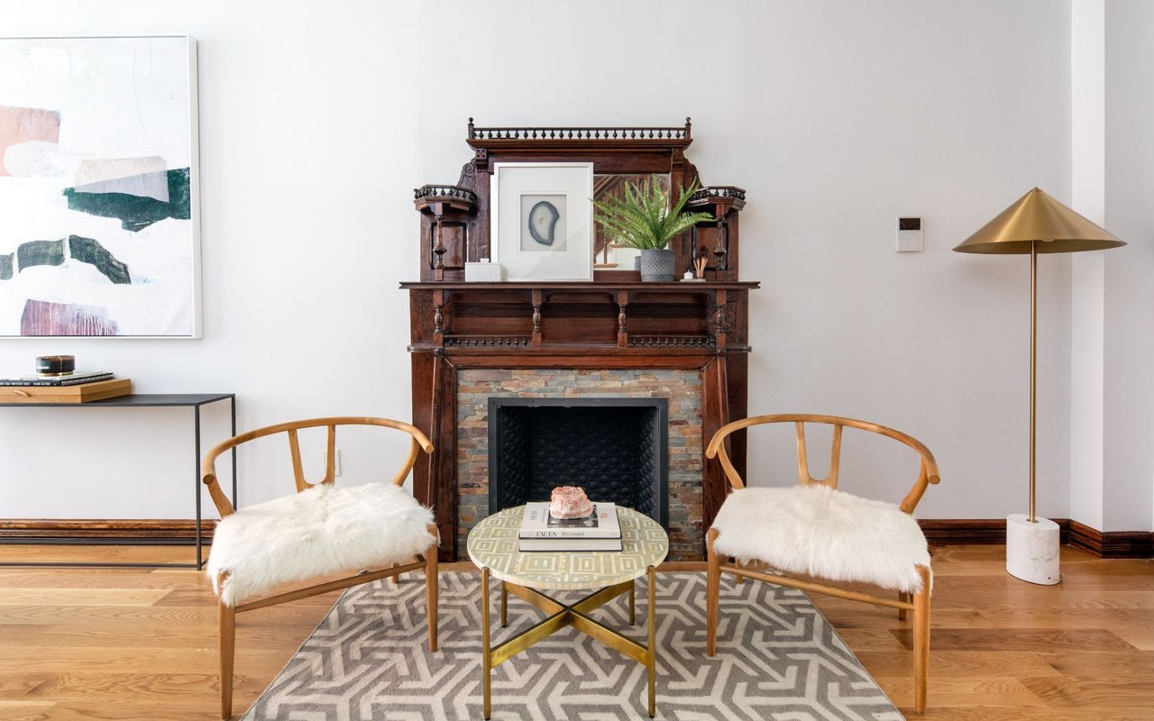 16 W 131st St