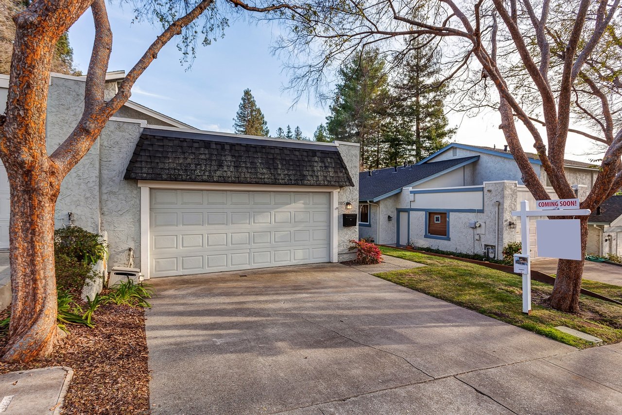 1105 Glengarry Ln - Rudgear Estates