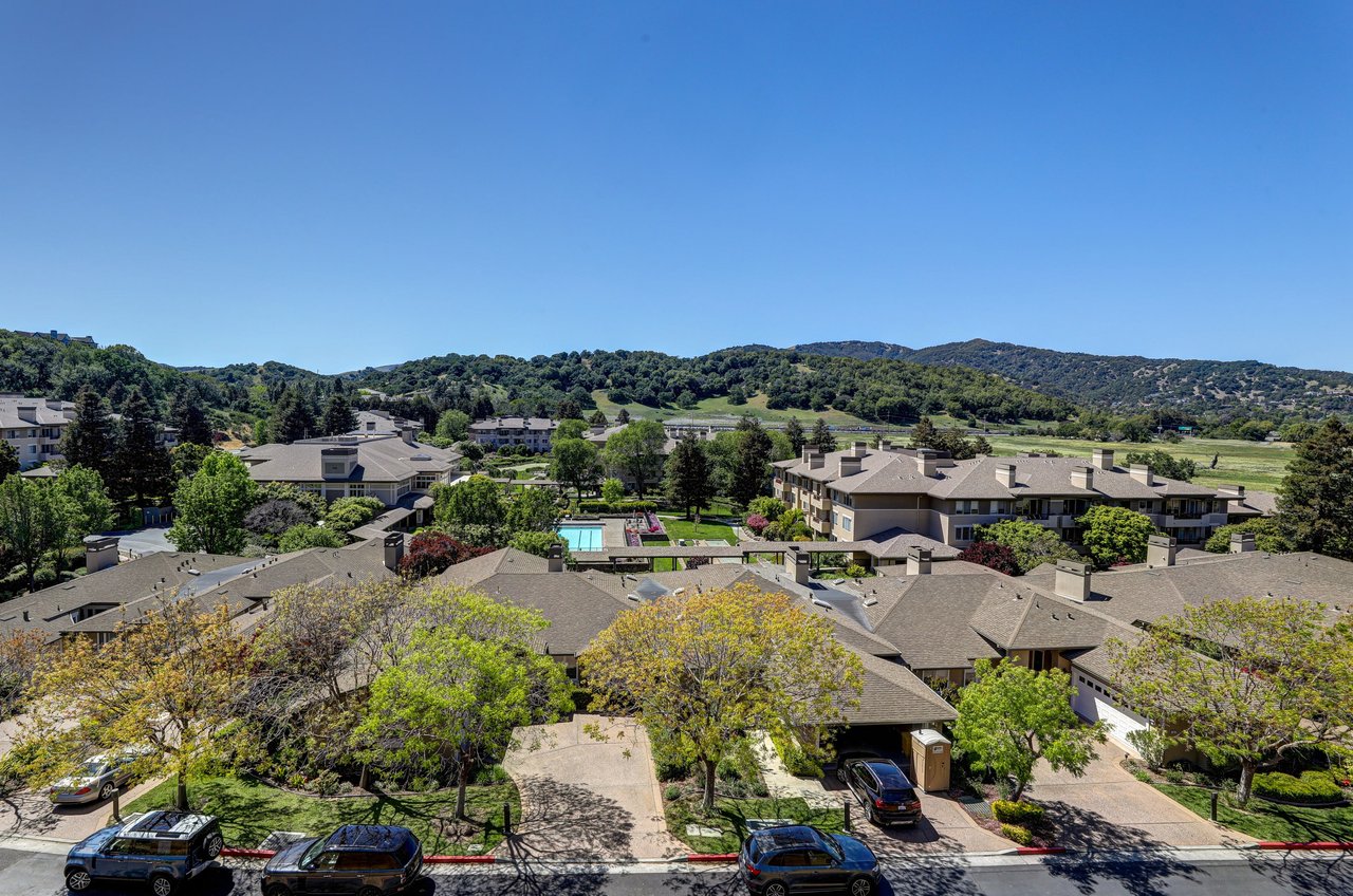 759 Deer Valley