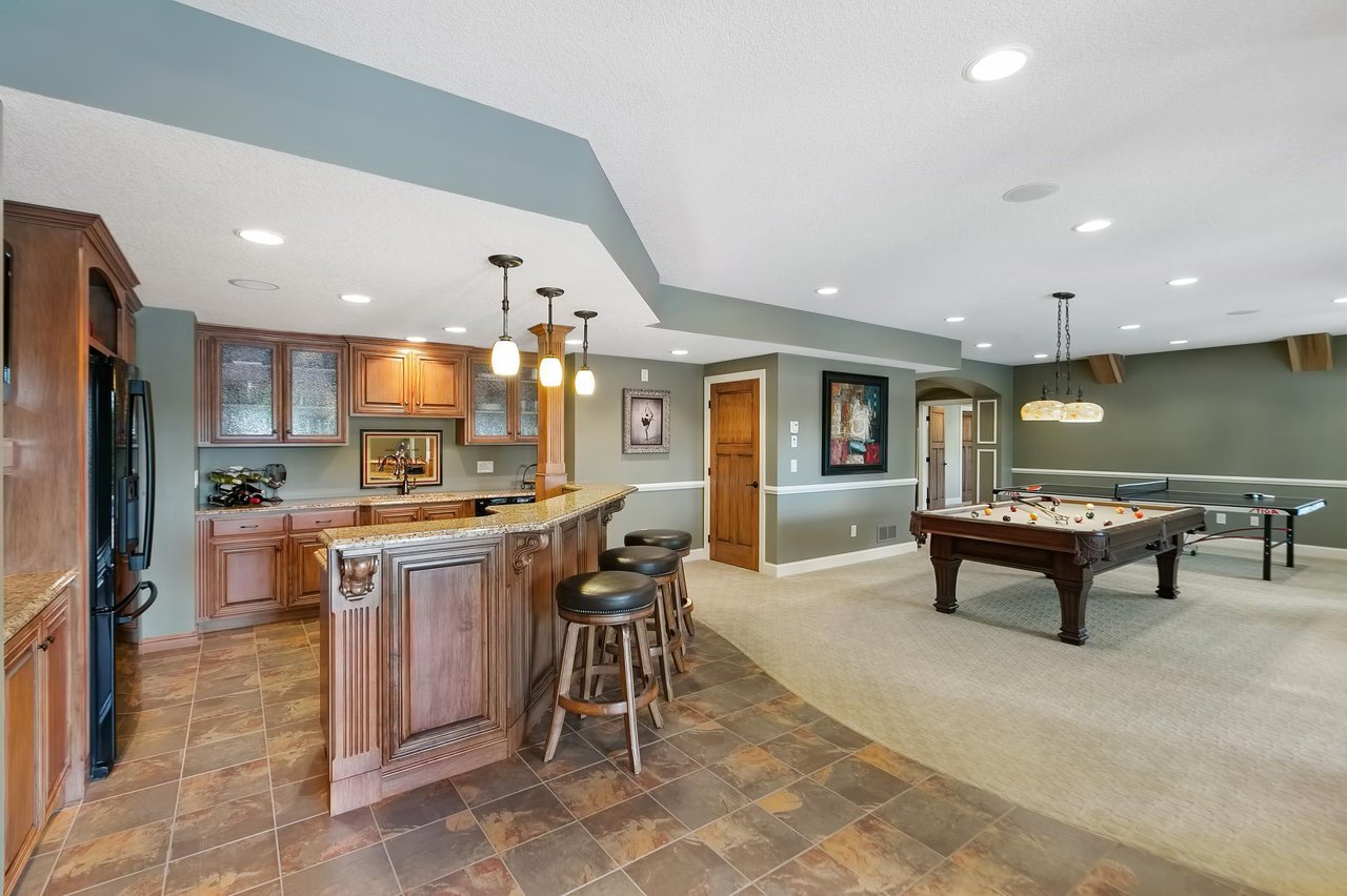 Stunning Eagan Masterpiece!