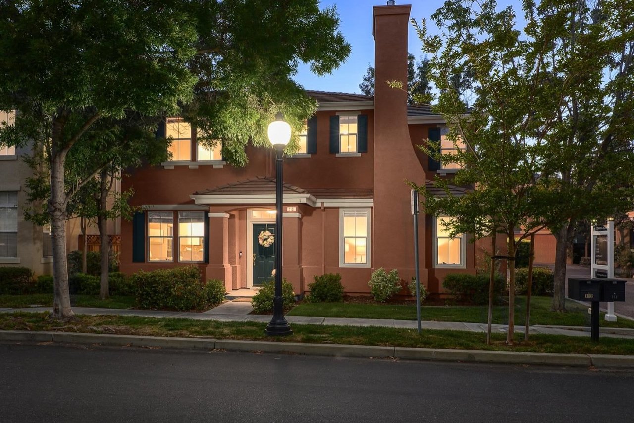 110 Magnolia Lane