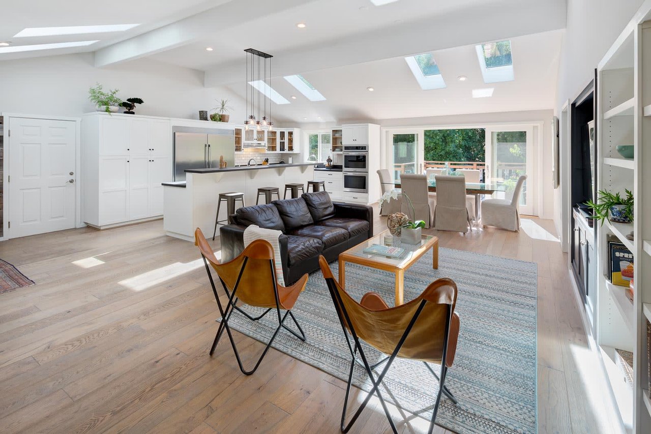 60 Oak Grove Avenue, Woodacre