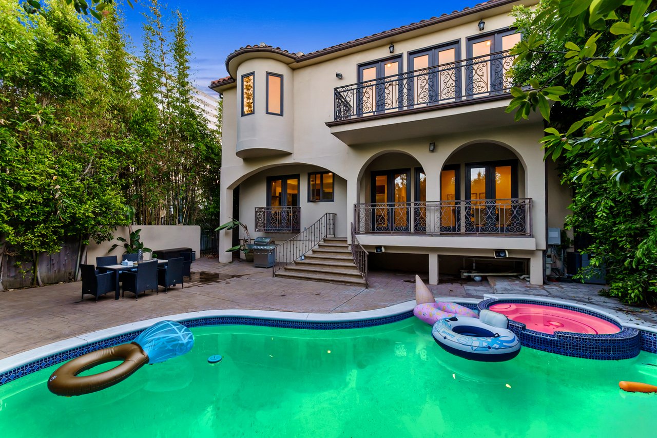 Valley Opulent