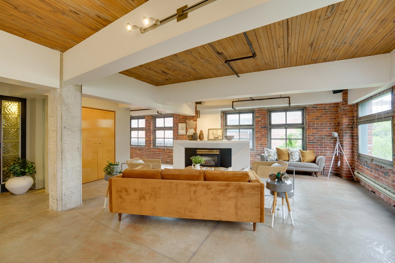 120 Powell