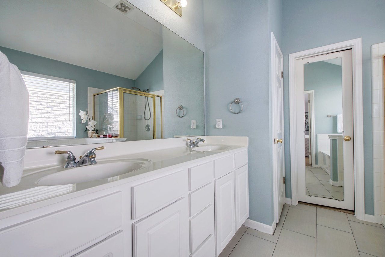 2415 Candle Ridge Trl, Georgetown, Texas 78626