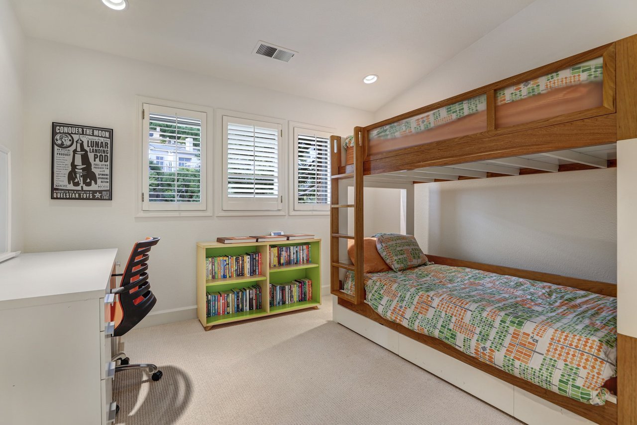 40 Cypress Hollow