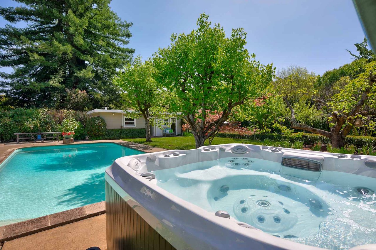 1349 Butterfield Road