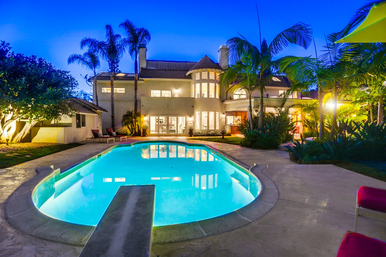 939 Calle Santa Cruz