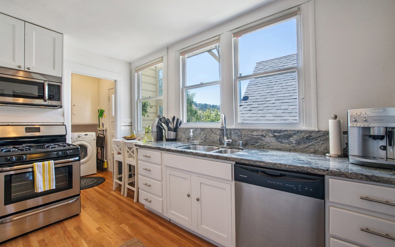 42 Cortland Ave