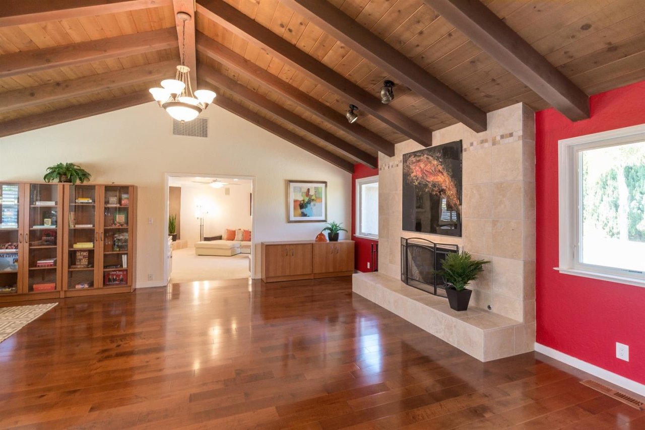 14305 Holden Court