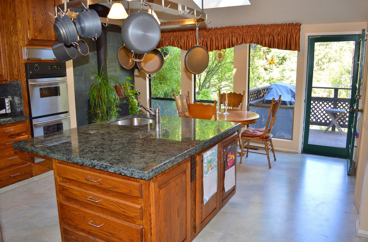 52 Piedmont Road, Larkspur