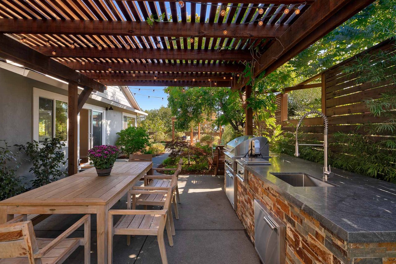 9 Junipero Serra Avenue