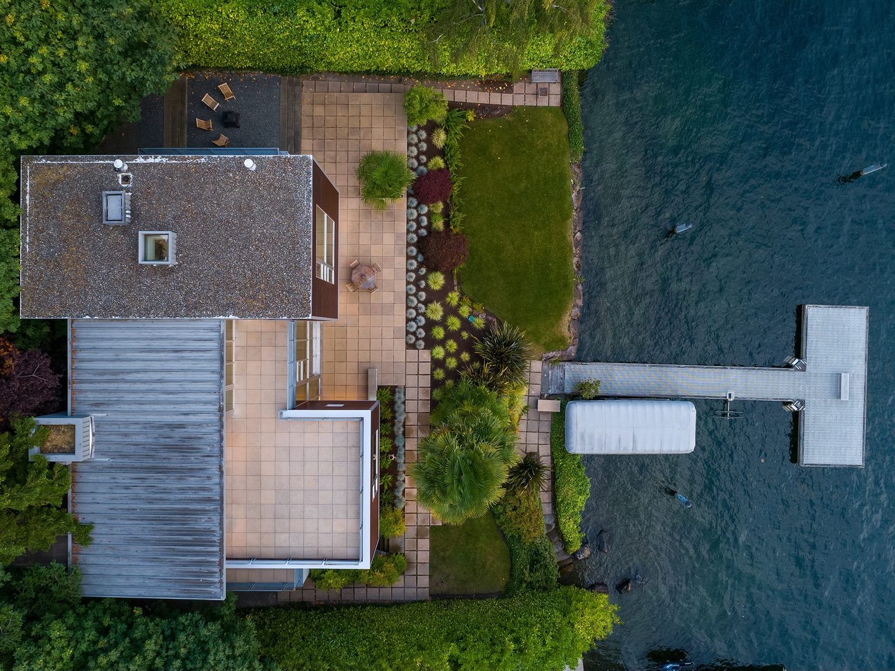 A Prized Residence on Mercer Island