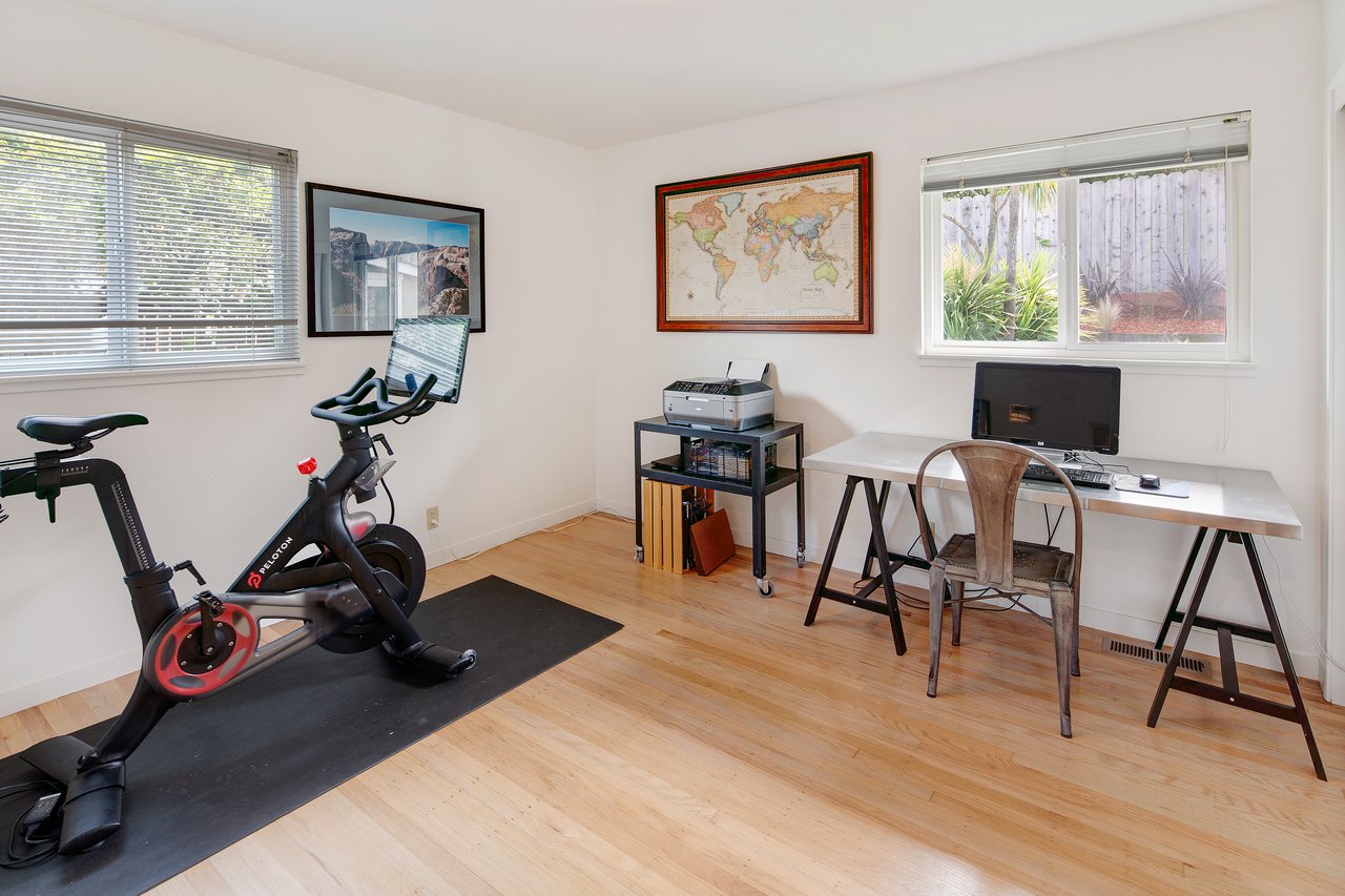 38 Manor View Drive, Fairfax