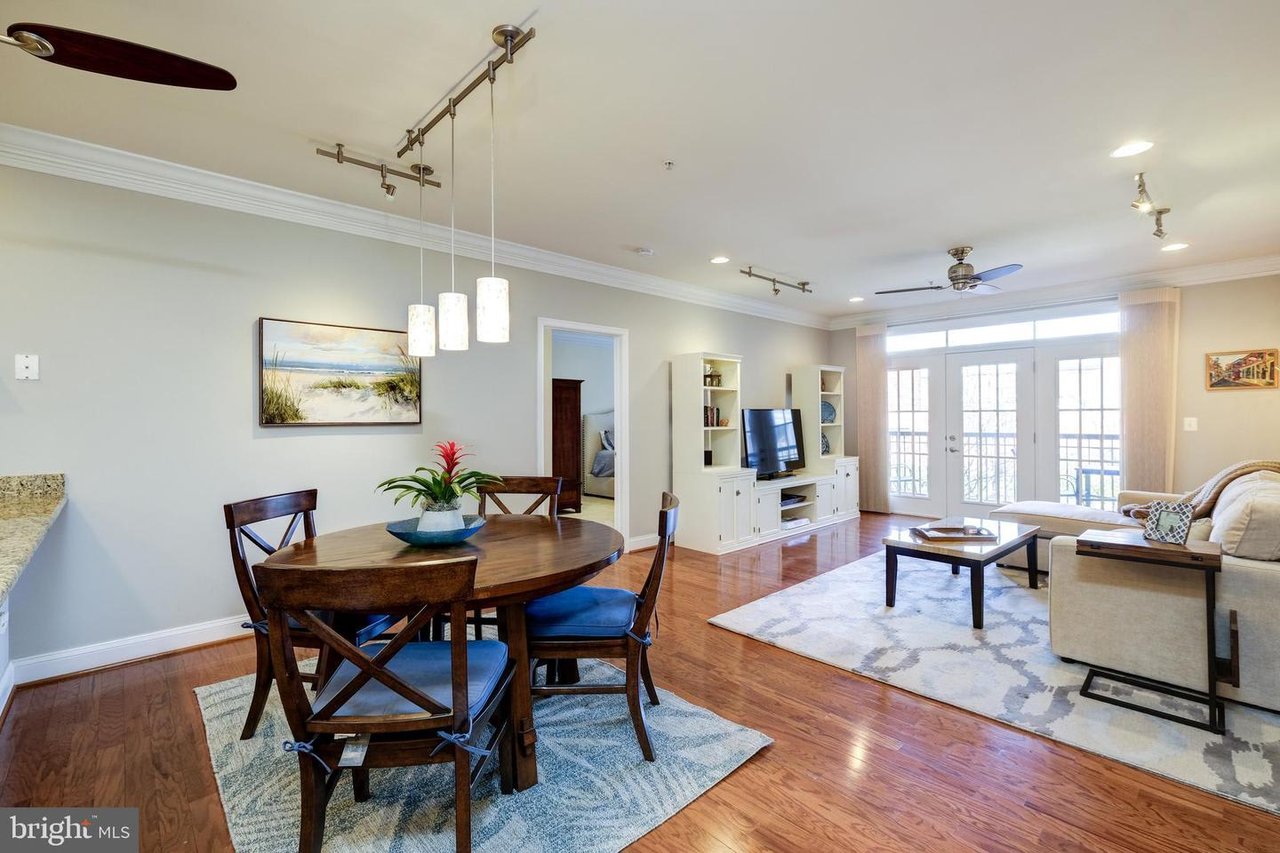 1115 Cameron St #219