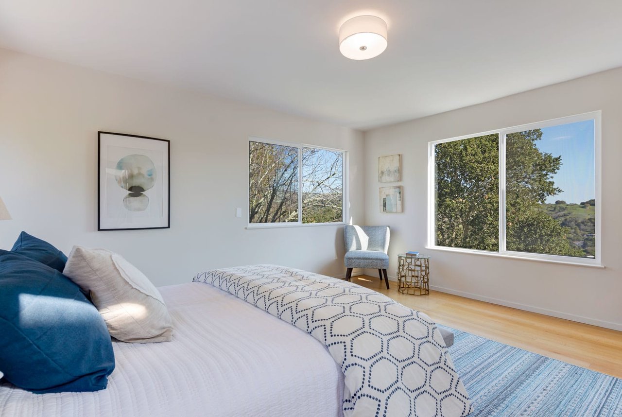 215 Stuyvesant Drive, San Anselmo