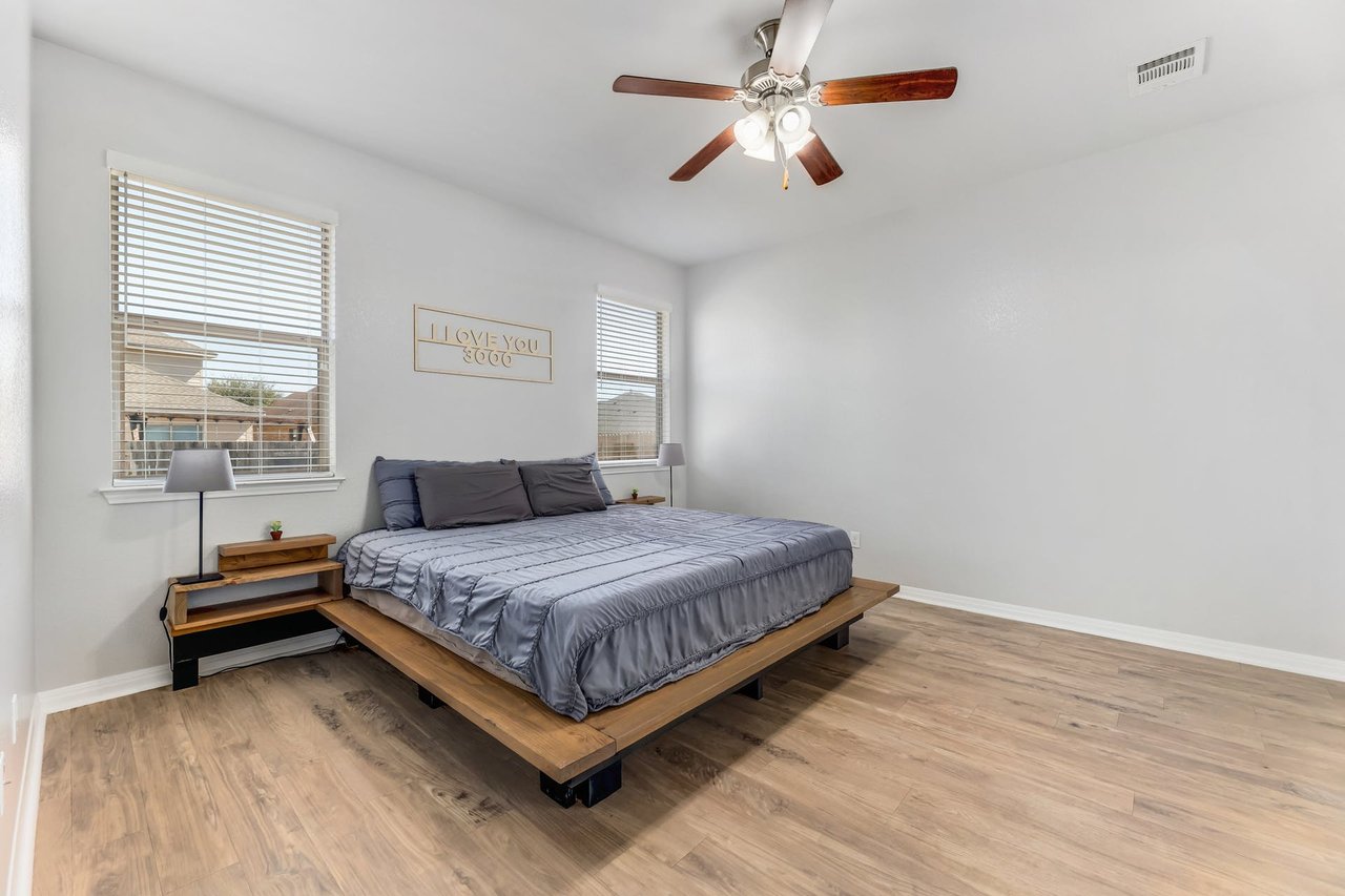 941 Hyde Park Dr, Round Rock, Texas 78665